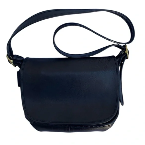 VINTAGE Coach 9951 Black Classic Pouch Leather Shoulder Bag purse w/dust bag - Picture 1 of 17